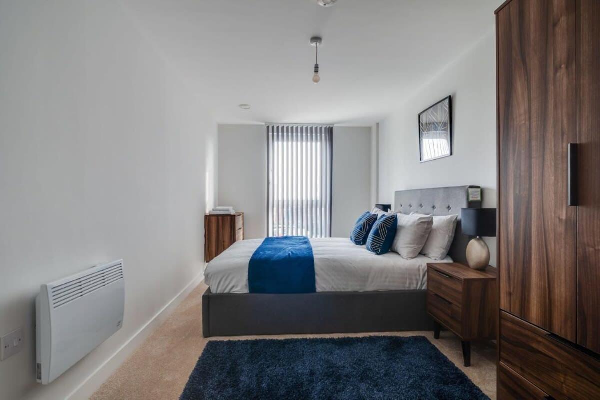 Lovely Riverside 2 Bed Apartment Leeds  Luaran gambar