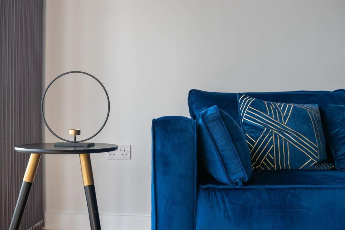 Lovely Riverside 2 Bed Apartment Leeds  Luaran gambar
