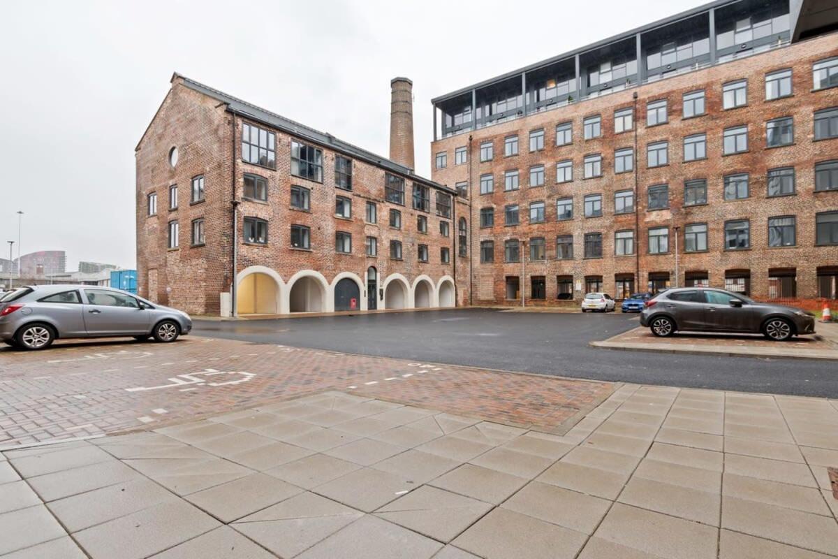 Lovely Riverside 2 Bed Apartment Leeds  Luaran gambar