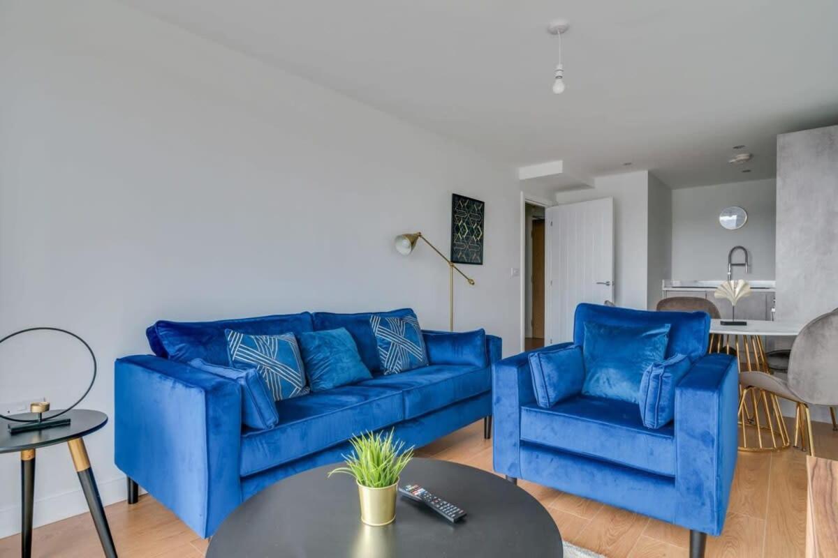 Lovely Riverside 2 Bed Apartment Leeds  Luaran gambar