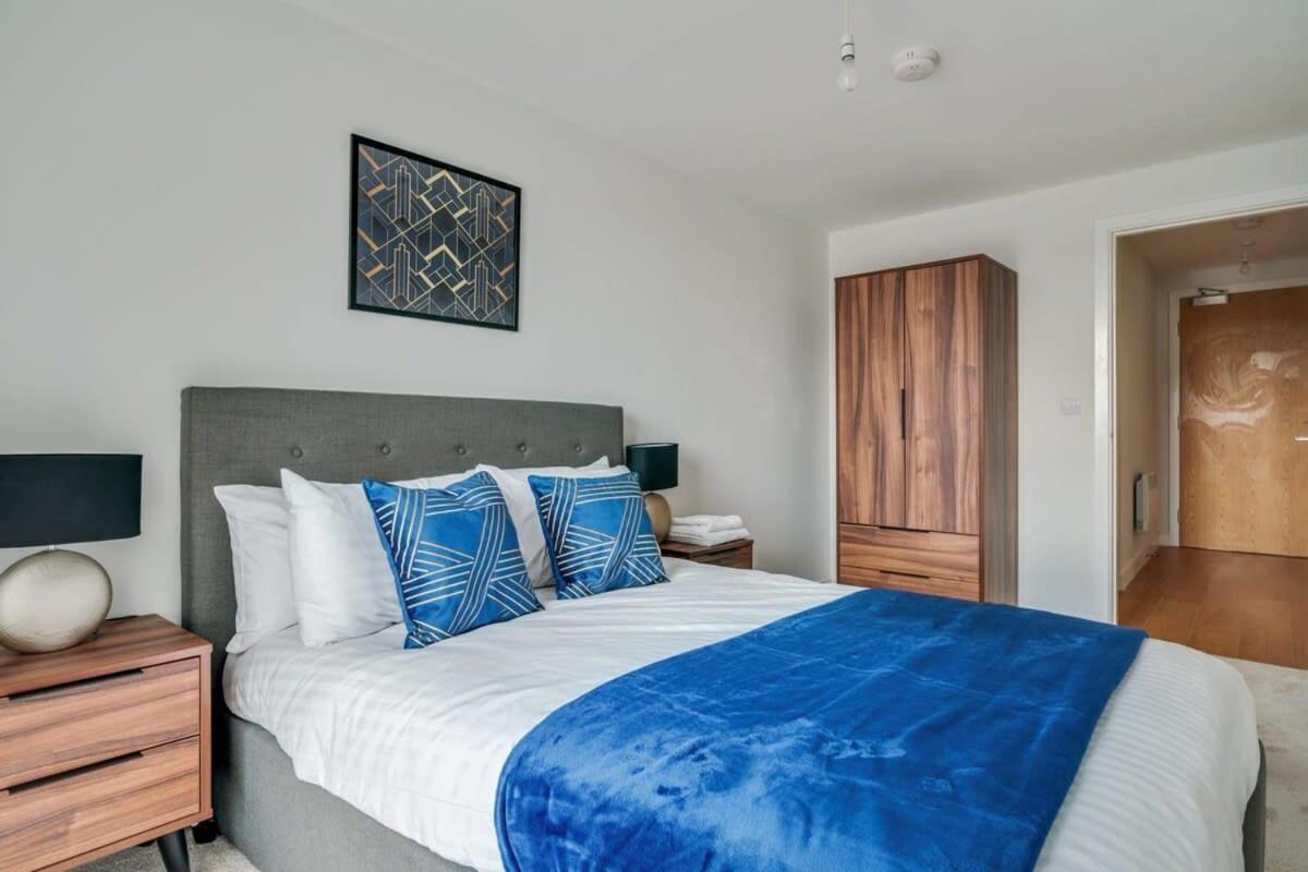 Lovely Riverside 2 Bed Apartment Leeds  Luaran gambar