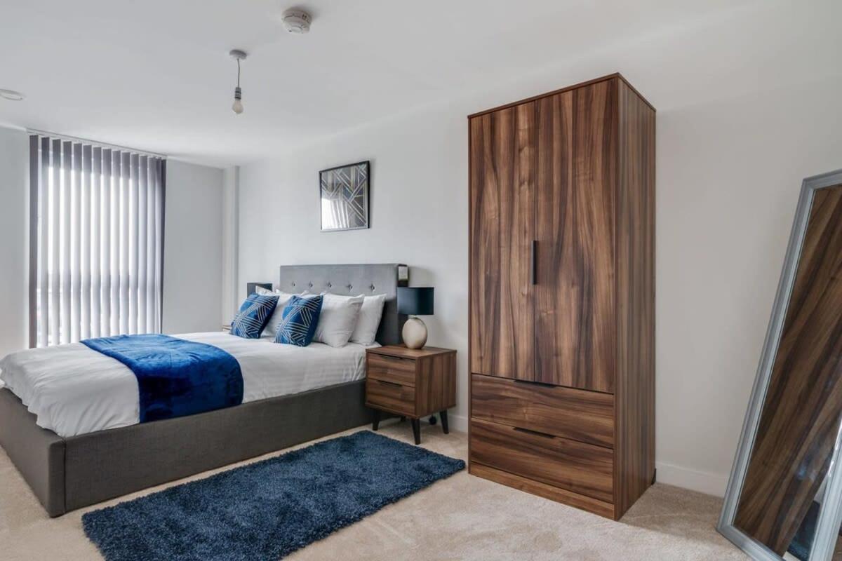 Lovely Riverside 2 Bed Apartment Leeds  Luaran gambar